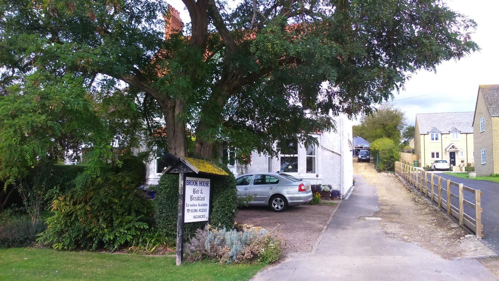 Brook House Bed and Breakfast Broadway  Exteriör bild