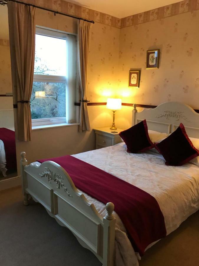 Brook House Bed and Breakfast Broadway  Exteriör bild